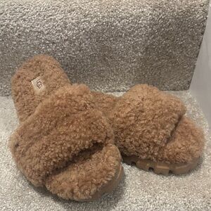 UGG Tan Fluffy Slides